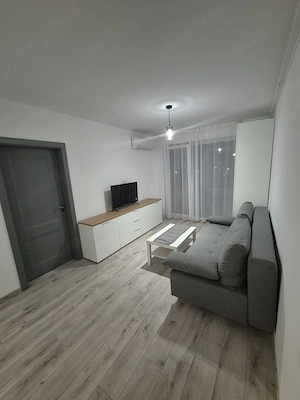 Închiriez apartament 2 camere Adora Park 