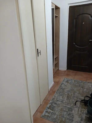 Închiriez apartament o camera - imagine 2