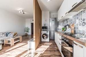 2 camere în blocul Urbanna: Orientare spre răsărit și confort complet - imagine 6