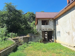 Casă in centrul civic Tulnici, Vrancea  P+1, 225 mp utili desfășurați | 559 mp teren  - imagine 4