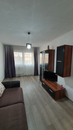 Garsoniera moderna confort 1 zona Podgoria ocupabila imediat - imagine 2