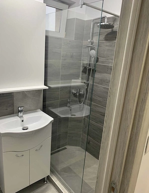 Apartament 2 Camere Decomandată Prima Închiriere Zona Sagului Shopping City  - imagine 5