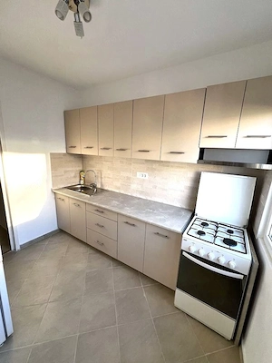 🚇 Închiriez Apartament cu 2 camere, 2 min metrou Dristor 2, renovat, etaj 7/10 - imagine 3