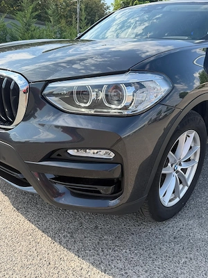 Proprietar, vand Bmw X3 - 2.0 i - XDRIVE   184 CP, din anul 2018. Stare foarte bună - imagine 2