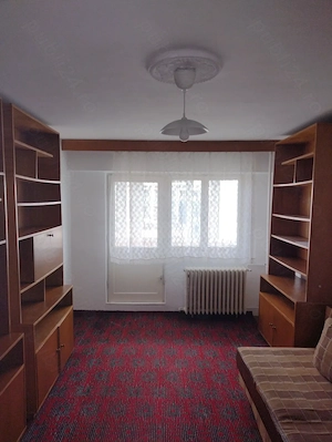 Proprietar ,ofer spre închiriere termen lung apartament 2 camere decomandate Șos.Panduri  - imagine 2