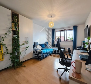 Apartament cu 2 camere de vanzare, centrala proprie, zona Aradului