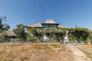 CASA SI GOSPODARIE DE VANZARE – SPINENI, OLT | 4.000 MP TEREN - imagine 12