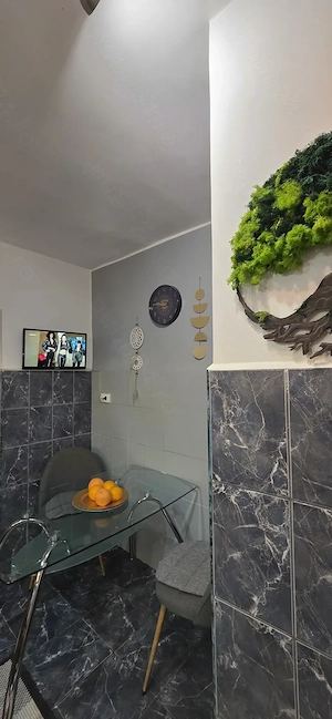 Proprietar, vând apartament 3 camere decomandat, zona centrală(Str. Emil Racovita.  Pentru relații r - imagine 10