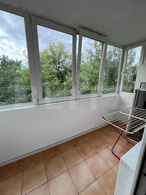 Apartament 3 camere, 75 mp, zona Central - imagine 5