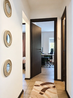 Vând apartament cu 3 camere | Bucovina - imagine 5