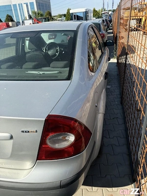 Ford Focus 1.6 Diesel 116 CP   2006 - imagine 8