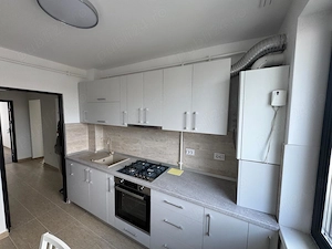 De vanzare apartament 3 camere Ultracentral Suceava, renovat integral, partial mobilat