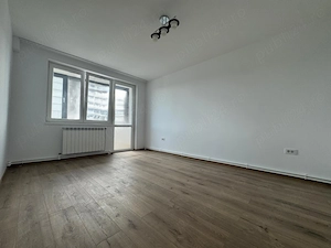 De vanzare apartament 3 camere Ultracentral Suceava, renovat integral, partial mobilat - imagine 2