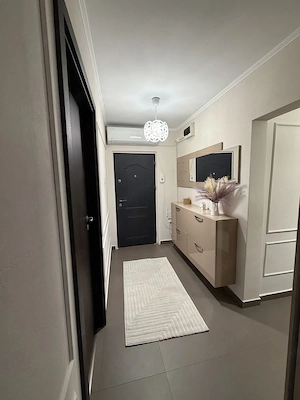 Apartament 3 camere  2 BĂI   82 MP   VEDERE PE 3 PĂRȚI - imagine 3