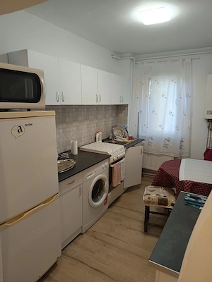 Închiriez apartament 2 camere  - imagine 8