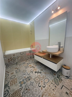 Apartament 2 Camere Superb Prima Linie la Mare - imagine 9