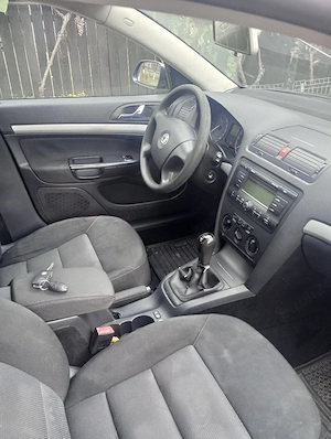 Skoda Octavia  - imagine 3