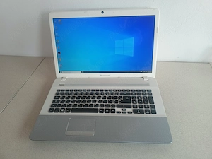 Laptop PackardBell LS44 display 17,3 ram 8gb SSD Nou I5-2430m