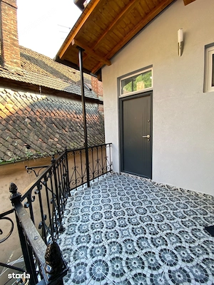 De vanzare apartament central, 2 camere tip Studio - imagine 11