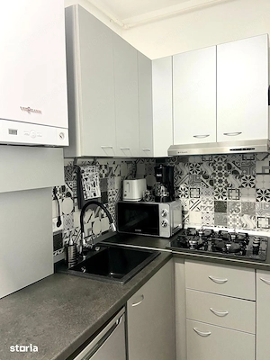 De vanzare apartament central, 2 camere tip Studio - imagine 10