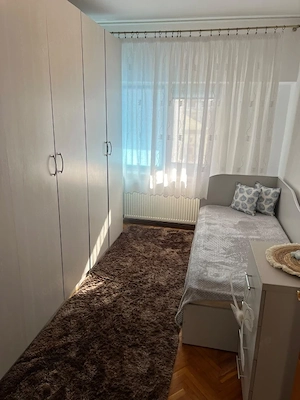 Apartament 3 camere zona ULTRACENTRAL - imagine 4