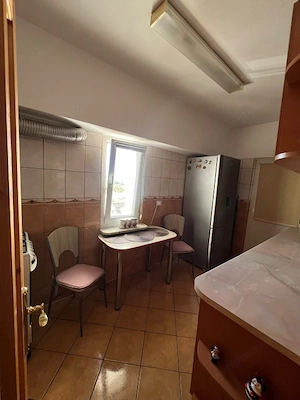 Apartament 3 camere zona ULTRACENTRAL - imagine 9