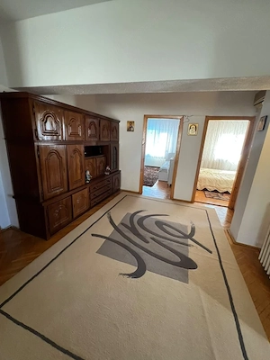 Apartament 3 camere zona ULTRACENTRAL - imagine 2