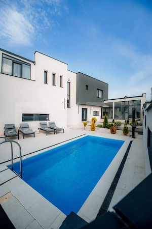 Vilă Exclusivistă 305 mp  Util | 2 Piscine, SPA/Jacuzzi | Targu Mures - imagine 20