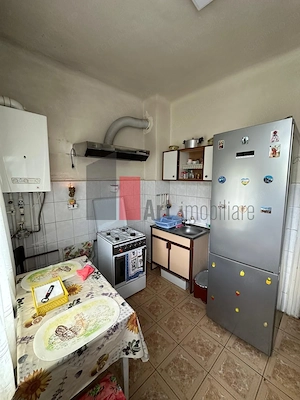 Apartament in casa zona 13 septembrie - imagine 9