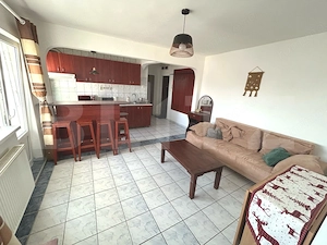 Apartament 4 camere, 55 mp decomandat, zona Cetate - imagine 2