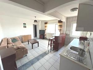 Apartament 4 camere, 55 mp decomandat, zona Cetate