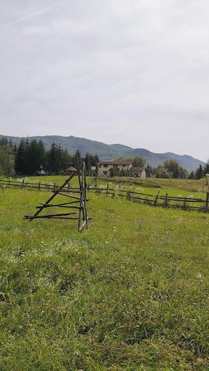 Traisteni-Teren intravilan de vanzare - imagine 4