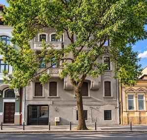 Eminescu - Polona, 4 camere, 144 mp, spatiu office.