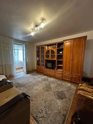 Apartament 2 camere decomandate, 9 Mai - imagine 4
