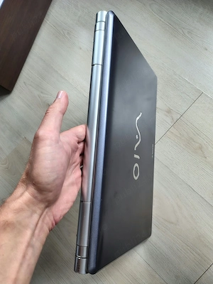  Laptop Sony Vaio VGN-FW21E Intel  Core 2 Duo P8400 2.26GHz, 4GB, 320GB, Blu-ray, Windows 10 Pro - imagine 3