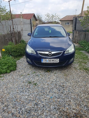 Opel Astra J, 2010, senzori de parcare, navigatie, camera, led - imagine 6