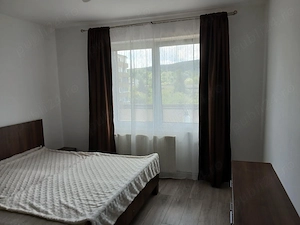 Proprietar închiriez apartament 3 camere zona Corina - imagine 4