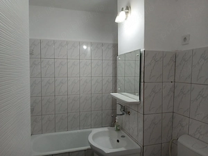 Proprietar închiriez apartament 3 camere zona Corina - imagine 7