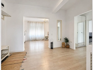 Apartament spatios 3 camere, garaj si boxa, zona de case – Complex Studentesc - imagine 5
