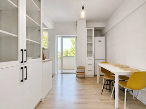 Apartament spatios 3 camere, garaj si boxa, zona de case – Complex Studentesc - imagine 6