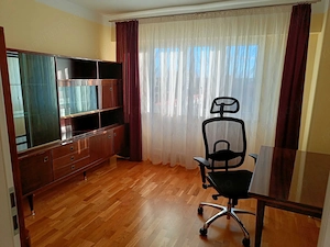 Inchiriez apartament 4 camere, 83 mp   Zona Dacia, vedere panoramică - imagine 7