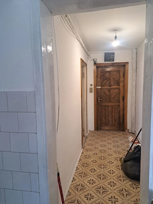 Vand Apartament 2 camere - imagine 5