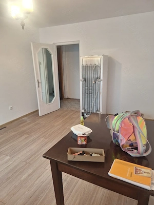 Vand Apartament 2 camere - imagine 2