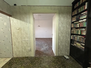 Vand apart.3 cam.st.181 mp., zona Ceaikovski,et.2 din 2, cu acoperis schimbat - imagine 2