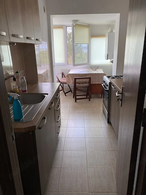 Închiriez apartament cu doua camere Al.Carpati - imagine 2