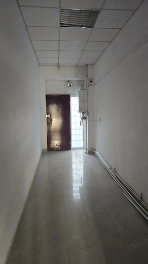 Spatiu comercial de aproximativ 120 mp | Vitrina de 14 m | I.L. Caragiale, Resita - imagine 10