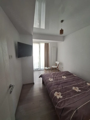 Vând apartament 2 camere Năvodari  - imagine 2