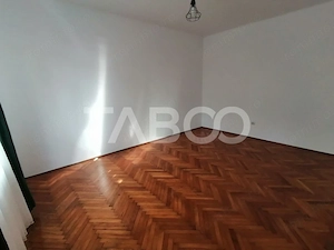 Casa singur in curte de inchiriat in Sibiu zona Calea Poplacii - imagine 4