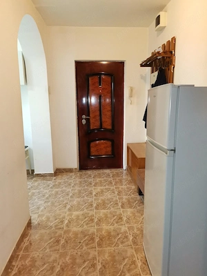 Închiriez apartament cu o camera
