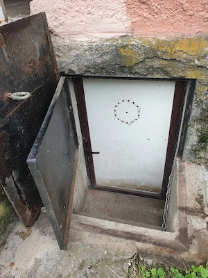 vand garsoniera 30 m. plus beci . - imagine 10